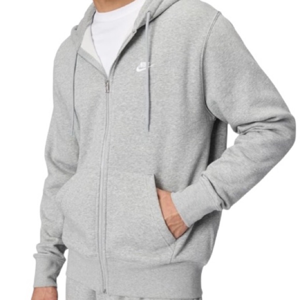 NIKE SWEATER